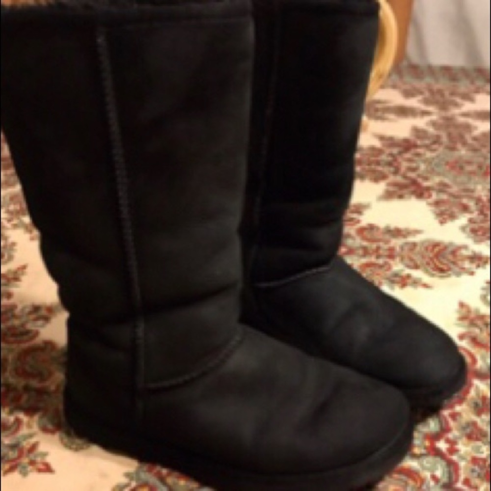Ugg black boots